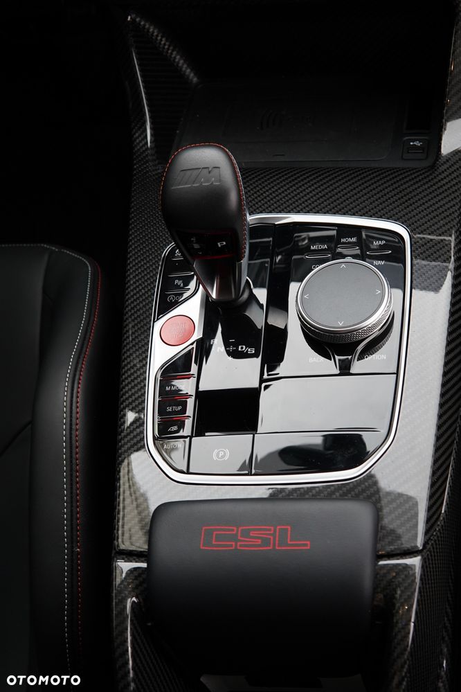 BMW M4 CSL sport - 39
