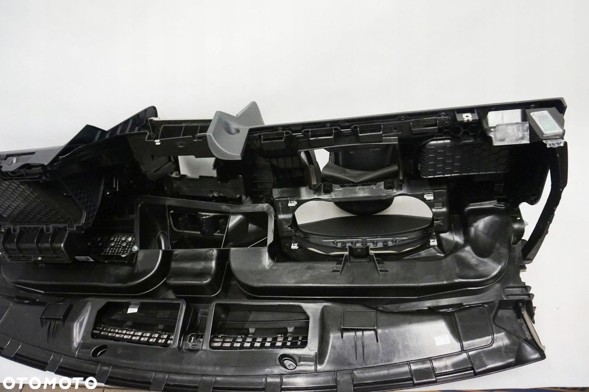 KONSOLA DESKA ROZDZIELCZA VW GOLF VII LIFT UK KPL - 8