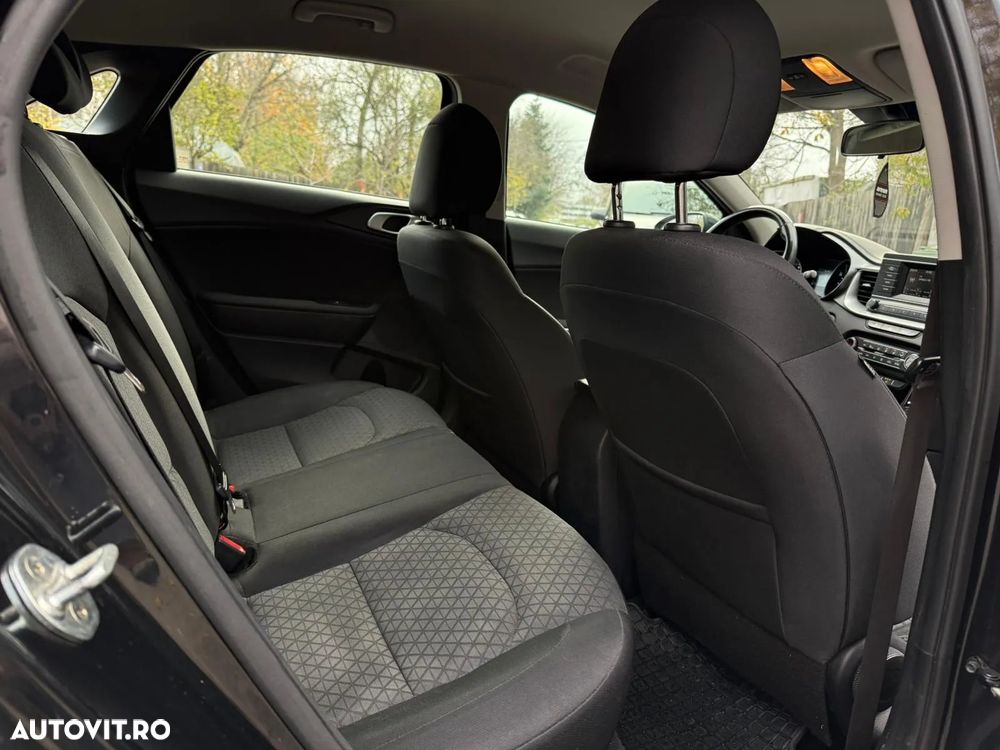 Kia Ceed 1.5 T-GDI 6MT Best - 8