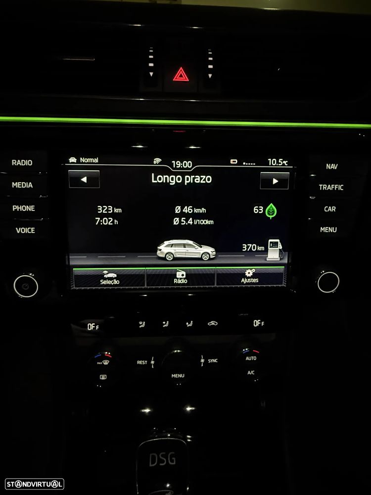 Skoda Superb Break 2.0 TDI Laurin&Klement DSG - 34