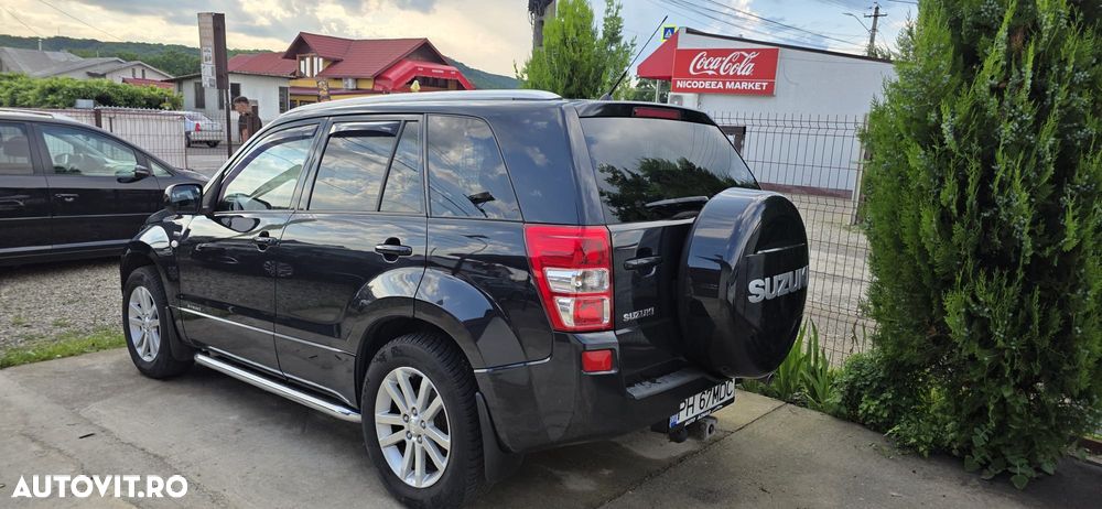 Suzuki Grand Vitara 1.9 DDiS Comfort DPF Limited - 4
