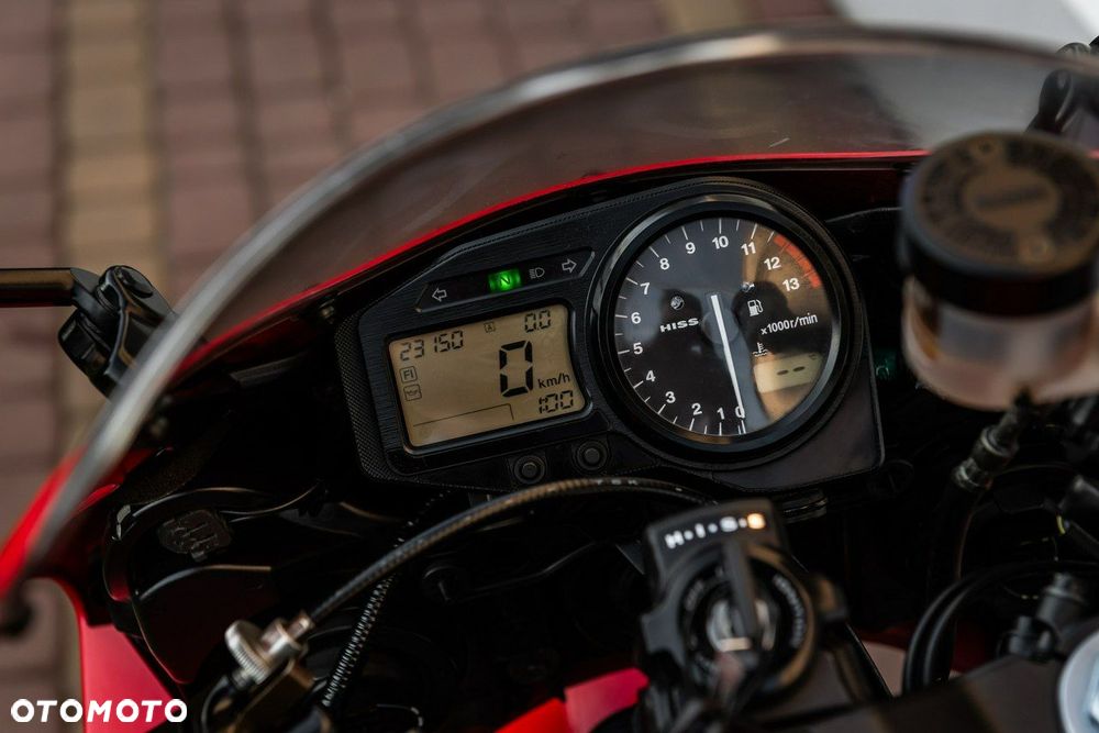 Honda CBR - 8