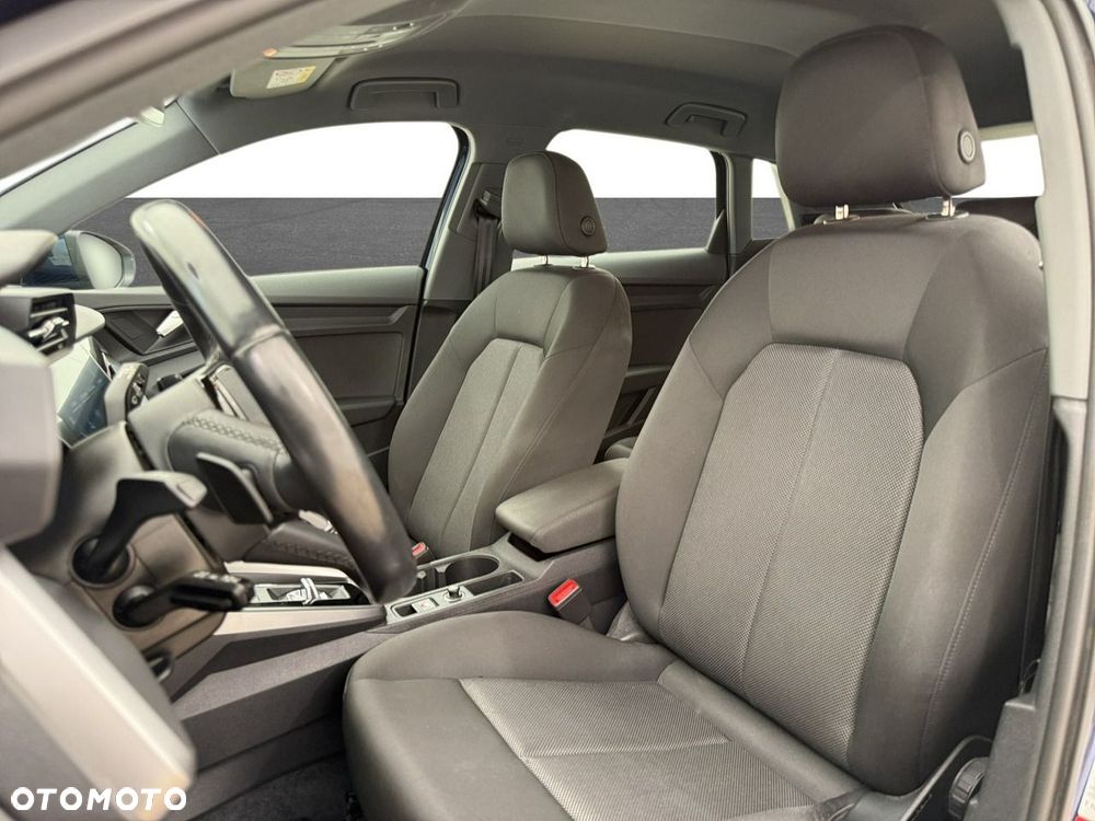 Audi A3 Sportback - 11