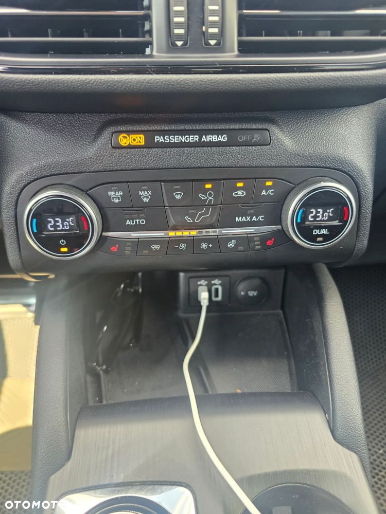 Ford Kuga 2.0 EcoBlue AWD ST-Line X - 25