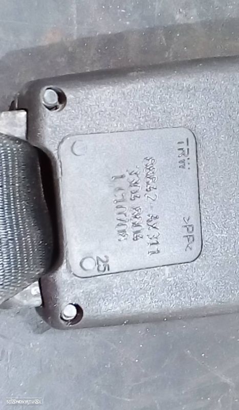 Engate Cinto Trás Esq Nissan Micra Iii (K12) - 2