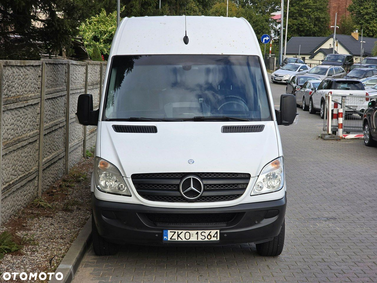 Mercedes-Benz Sprinter - 2