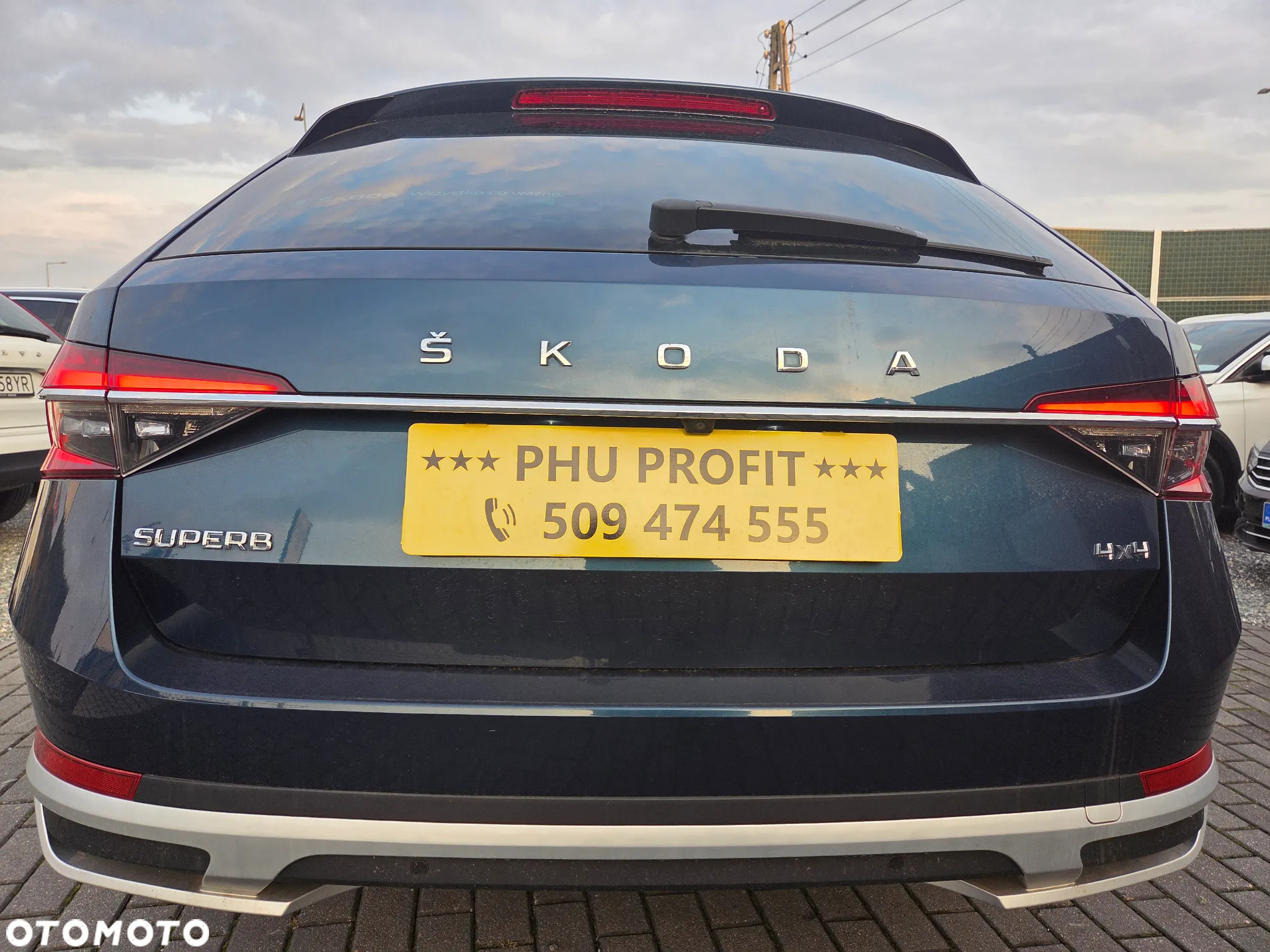 Skoda Superb 2.0 TDI SCR 4x4 Scout DSG - 9