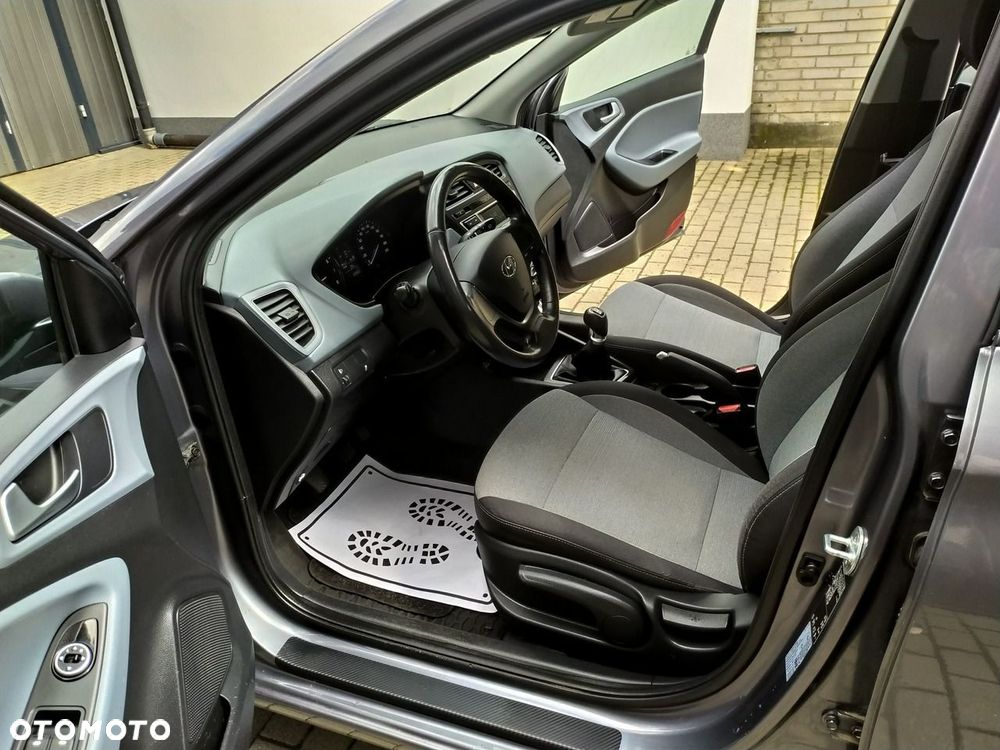 Hyundai i20 - 14