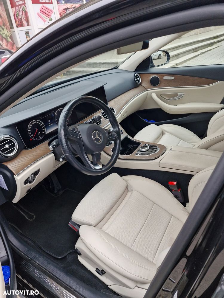 Mercedes-Benz E 220 d 4MATIC 9G-TRONIC - 1