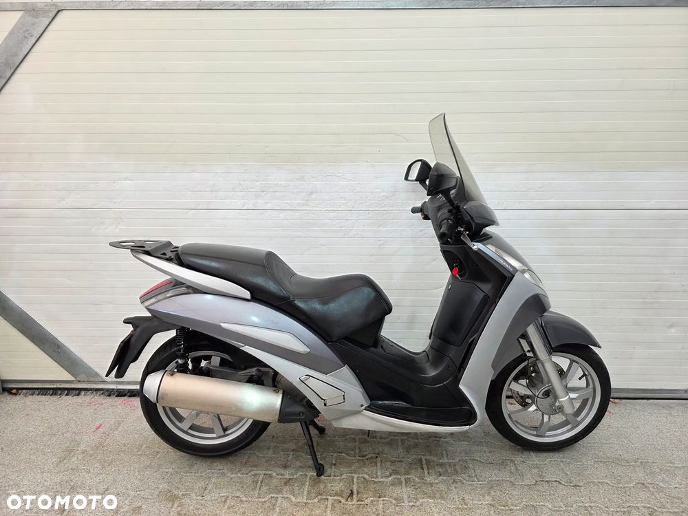 Peugeot Geopolis - 5