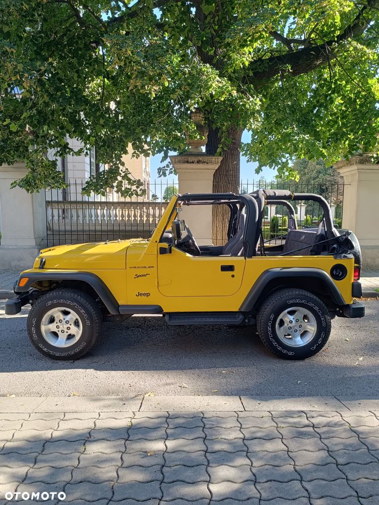 Jeep Wrangler - 1