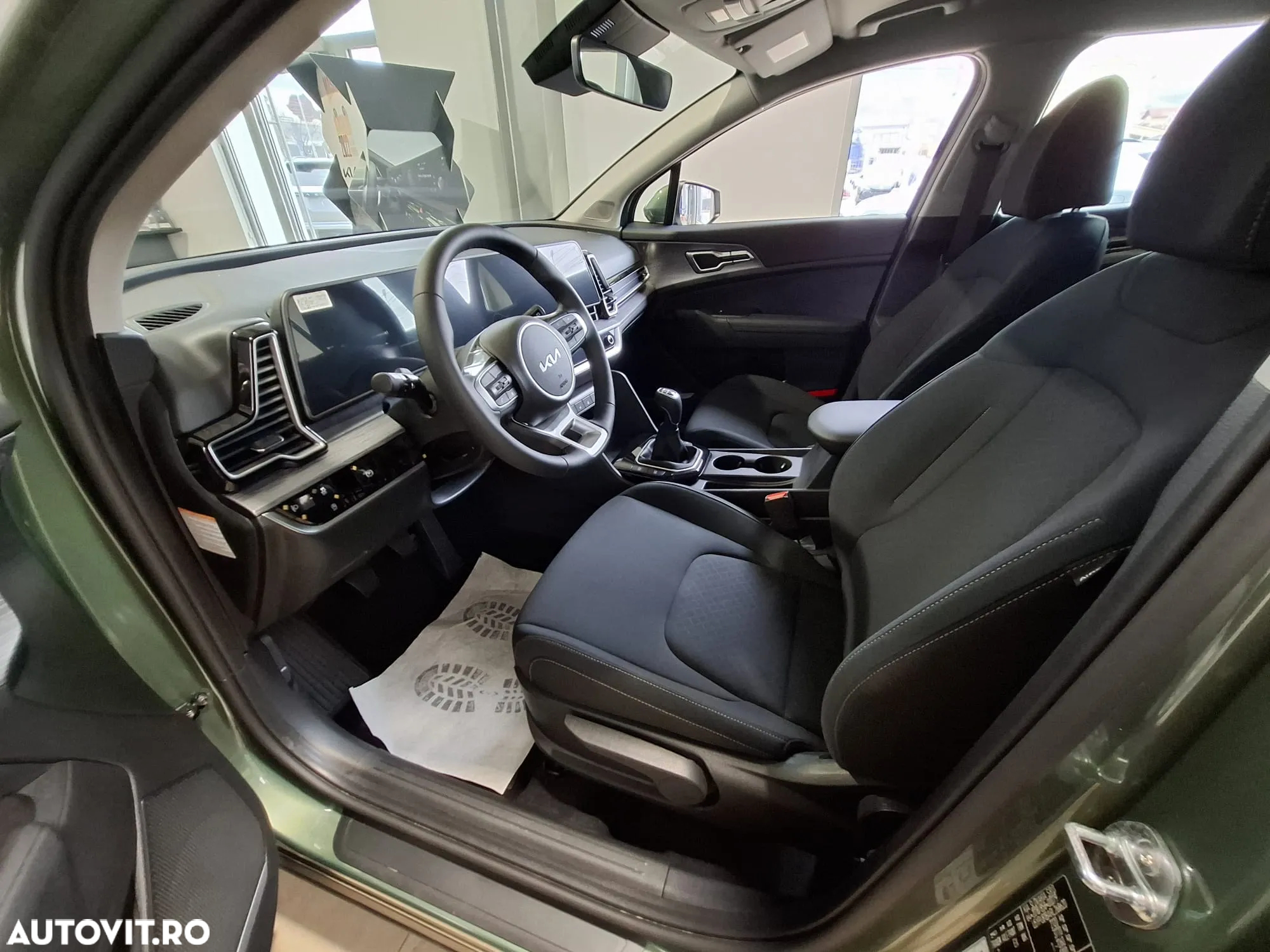 Kia Sportage 1.6 T-GDI MHEV 6MT 4x2 Urban - 10