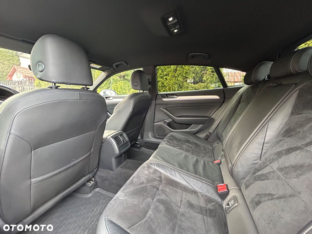 Volkswagen Arteon 2.0 TDI Bi-Turbo SCR 4Mot R-Line DSG - 32