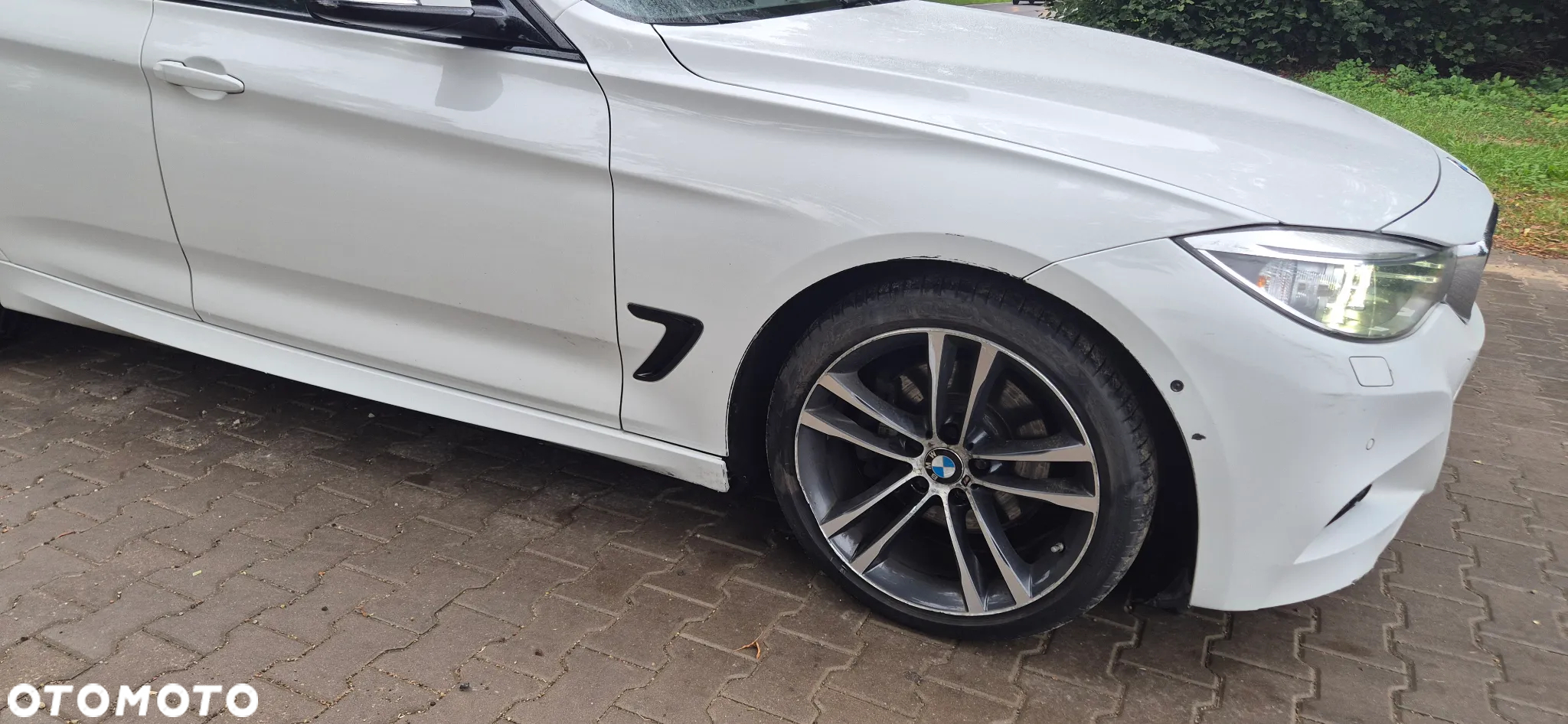 BMW 3GT 330d M Sport - 8