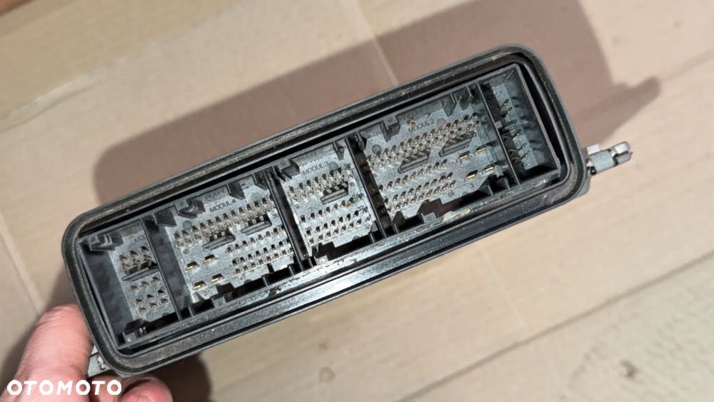KOMPUTER ECU BMW F10 7608099 - 3