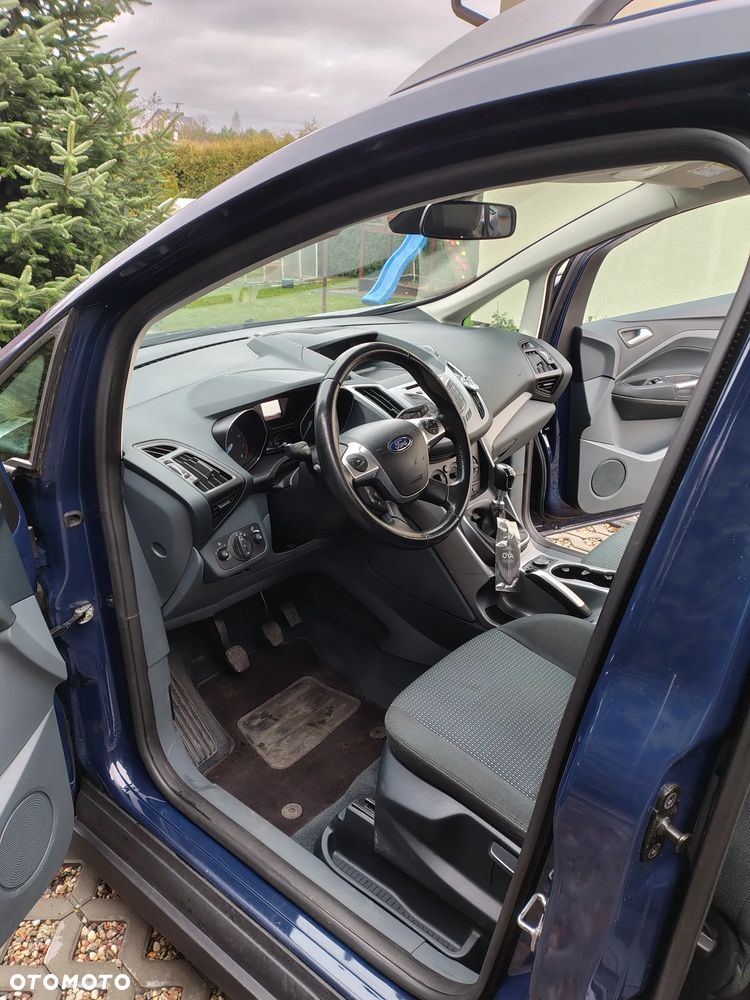 Ford Grand C-MAX - 10