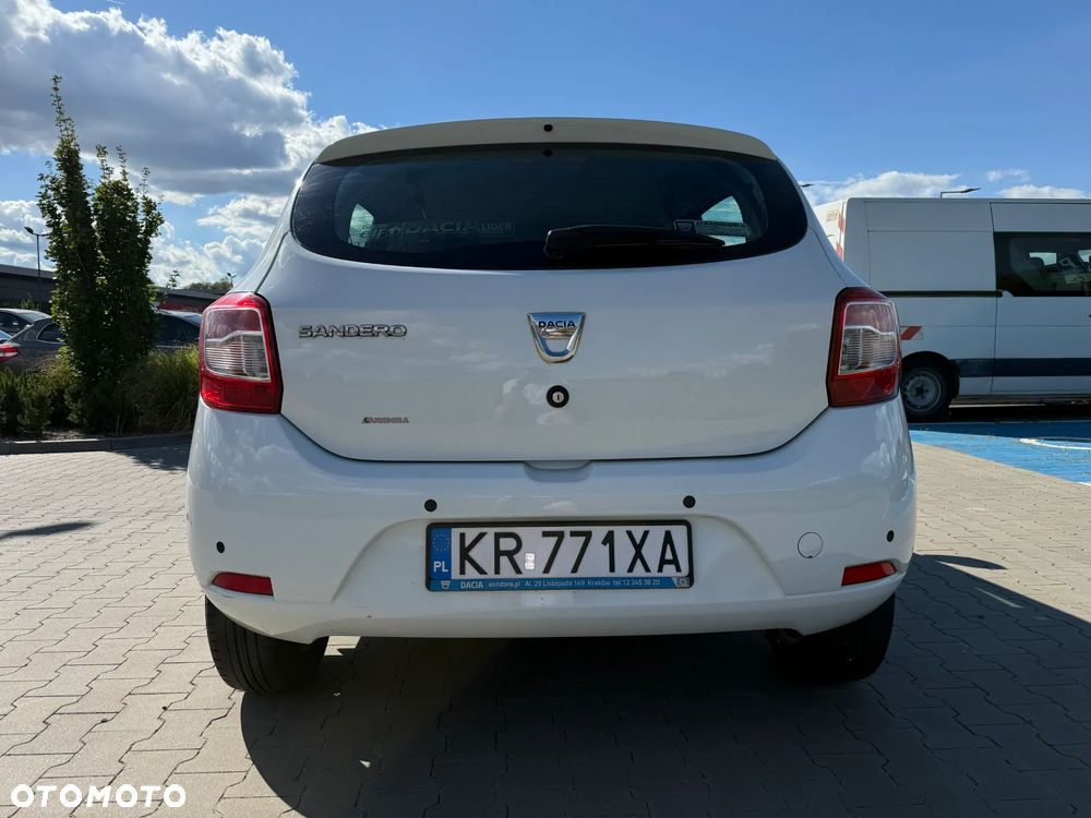 Dacia Sandero 1.2 16V Laureate - 9