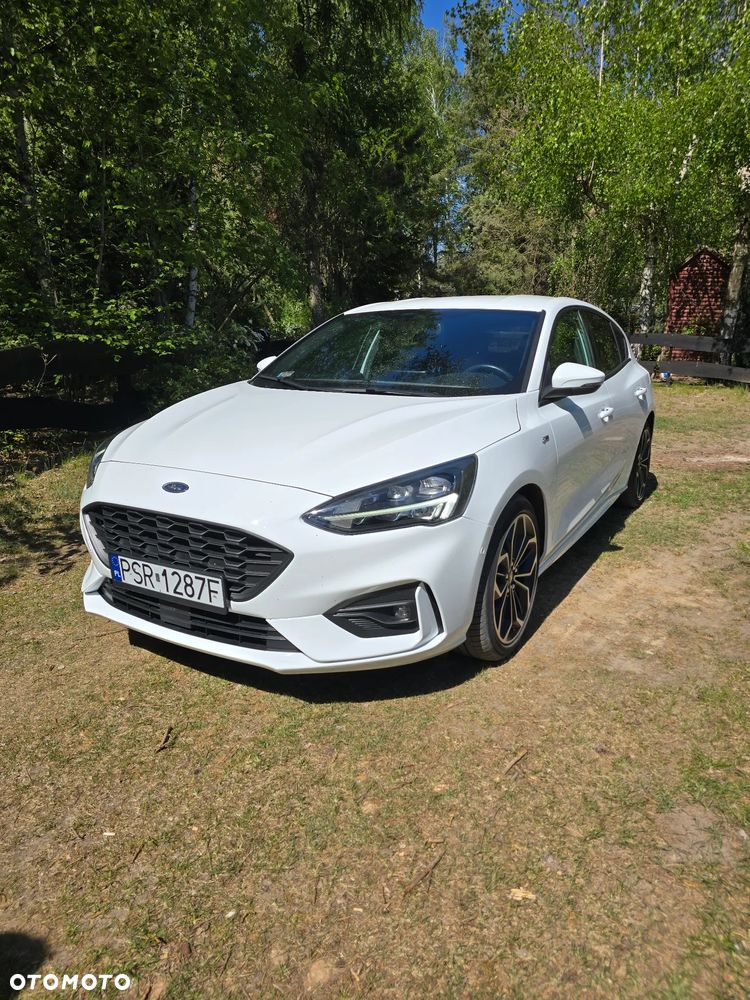Ford Focus 1.5 EcoBoost ST-Line - 1