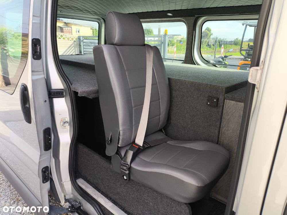 Opel Vivaro - 26