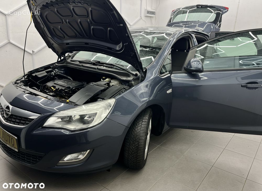Opel Astra - 32