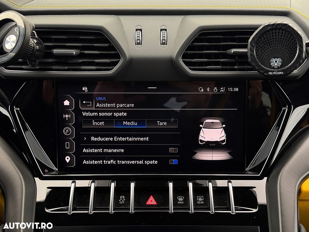 Lamborghini URUS - 34