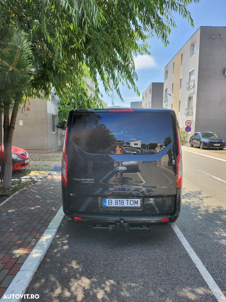 Ford Tourneo Custom - 3