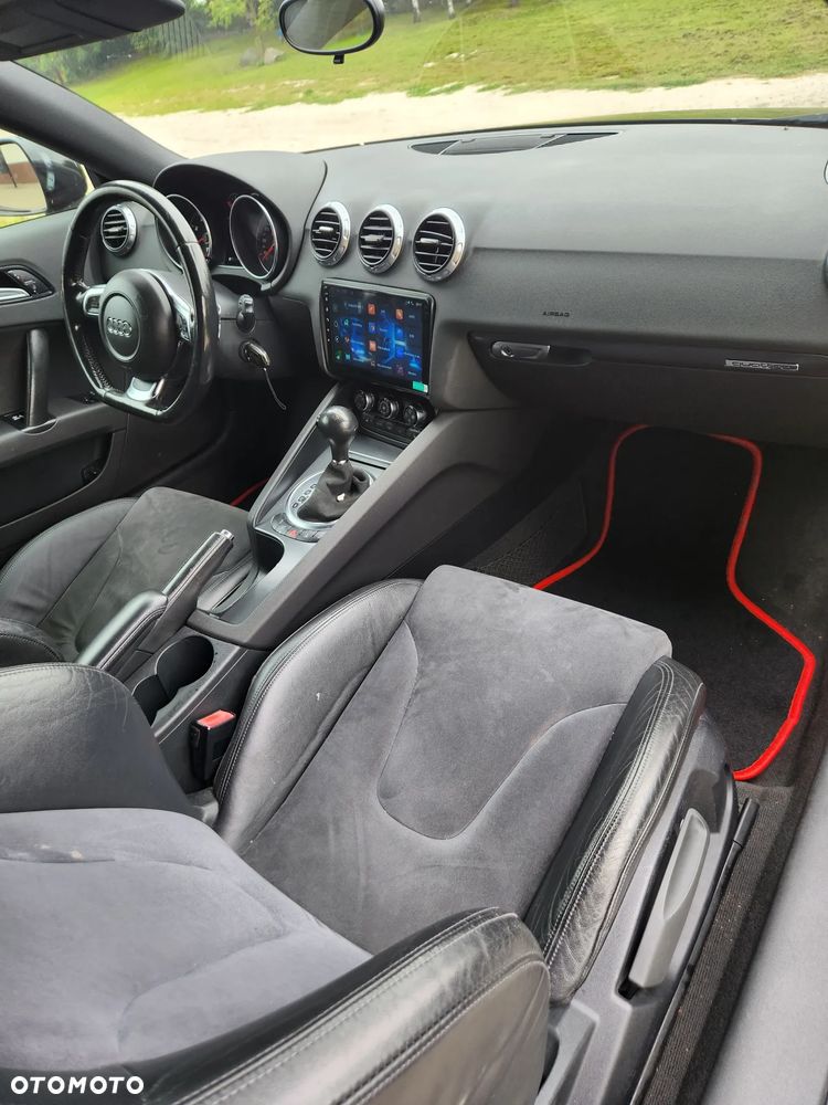 Audi TT Coupé 3.2 FSI Quattro S tronic - 12