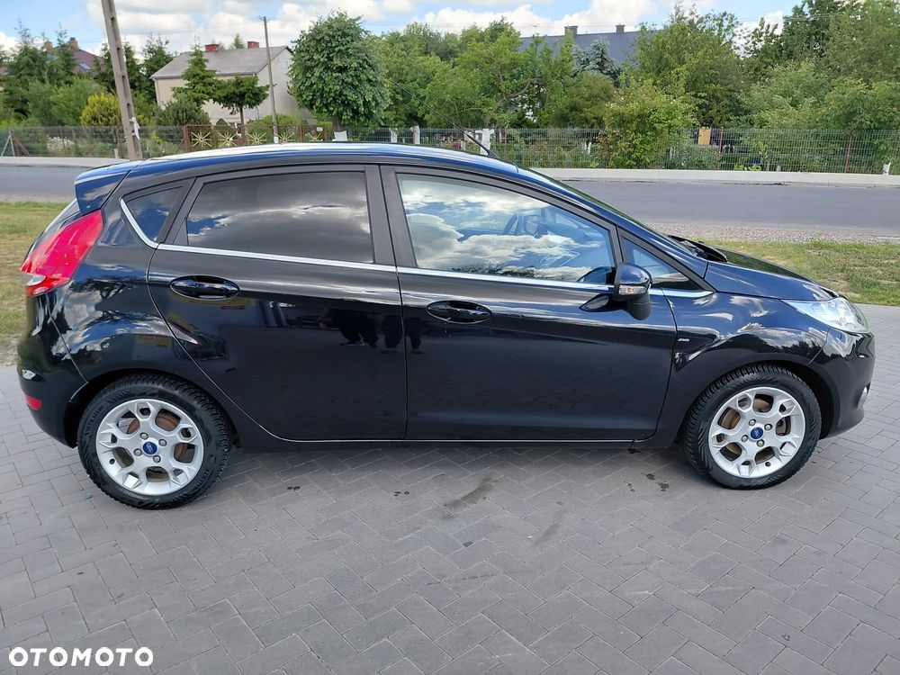 Ford Fiesta 1.25 Titanium EU5 - 3