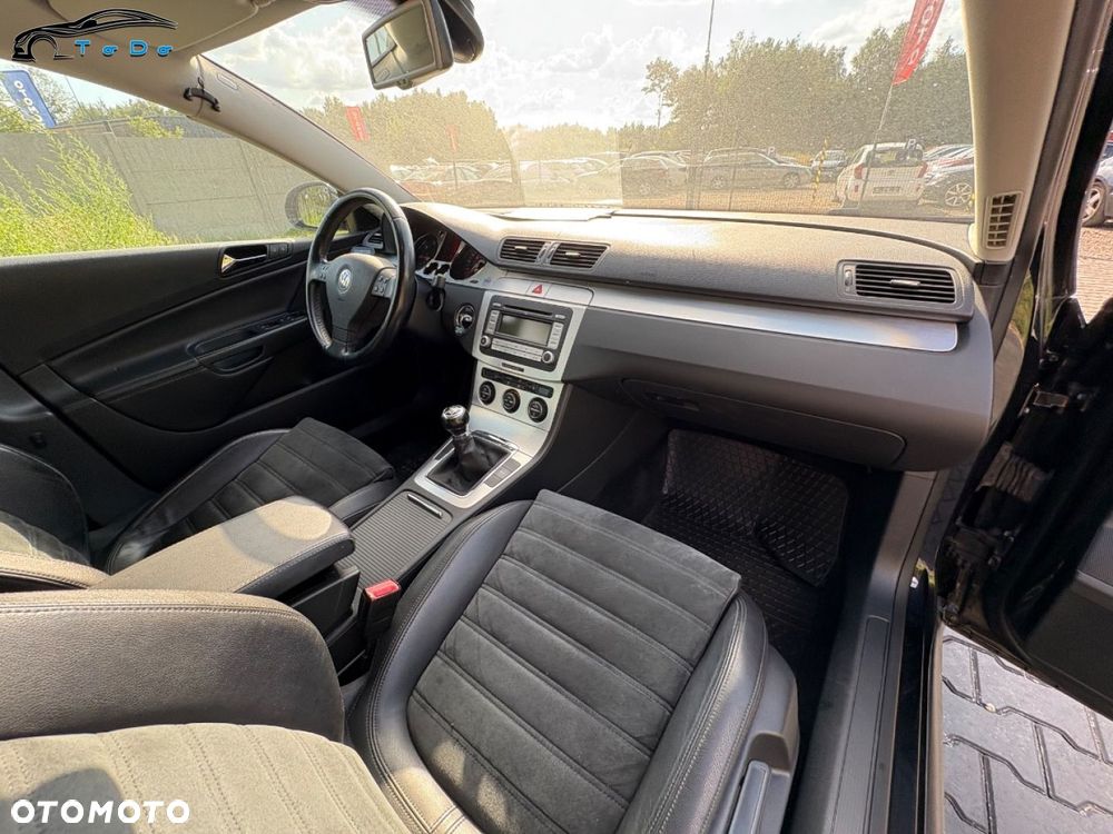 Volkswagen Passat Variant 2.0 TDI DPF 4Mot Highline - 33