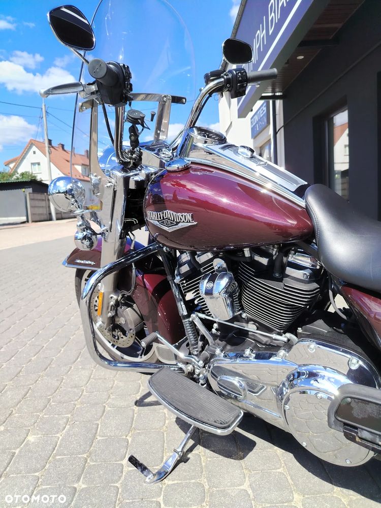 Harley-Davidson Touring Road King - 15