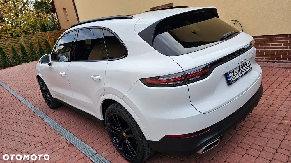 Porsche Cayenne Platinum Edition - 24
