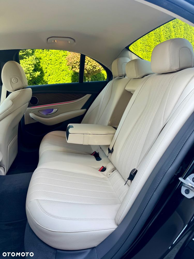 Mercedes-Benz Klasa E 220 d 4-Matic Avantgarde - 14