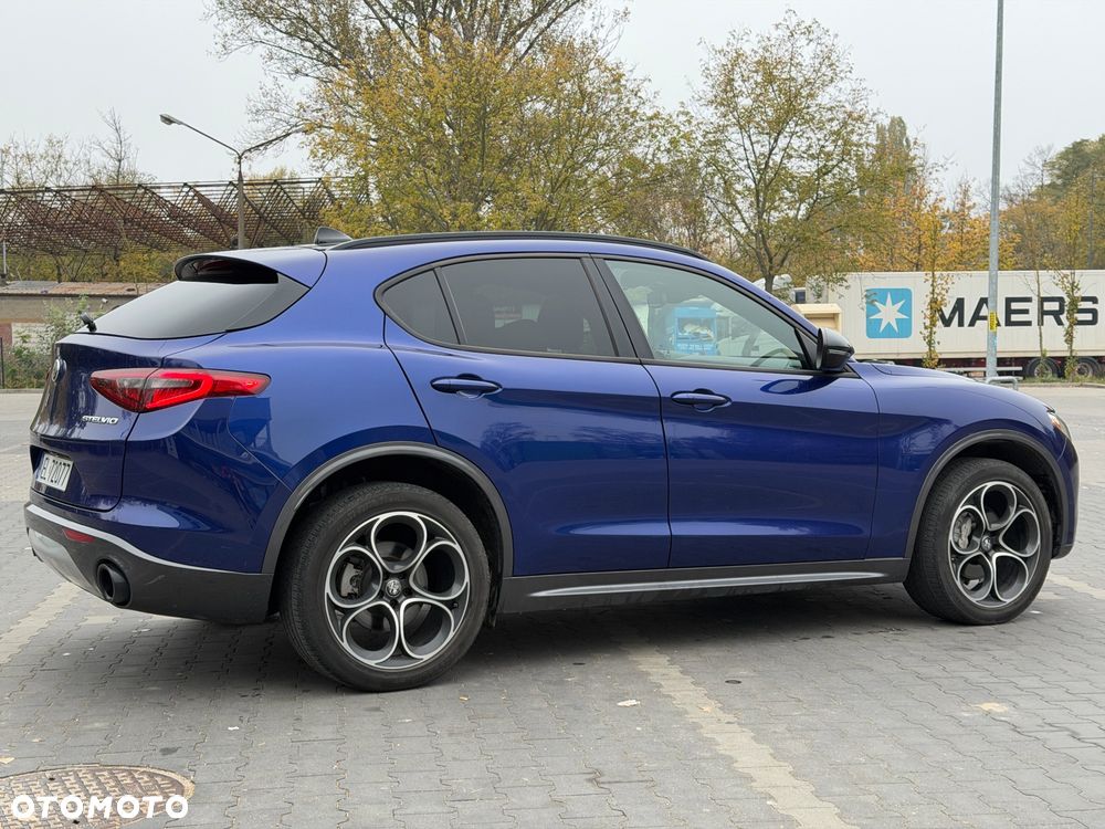 Alfa Romeo Stelvio 2022 photo 3