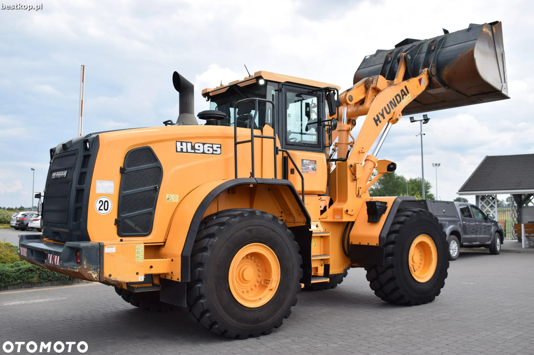 Hyundai HL965 - 19