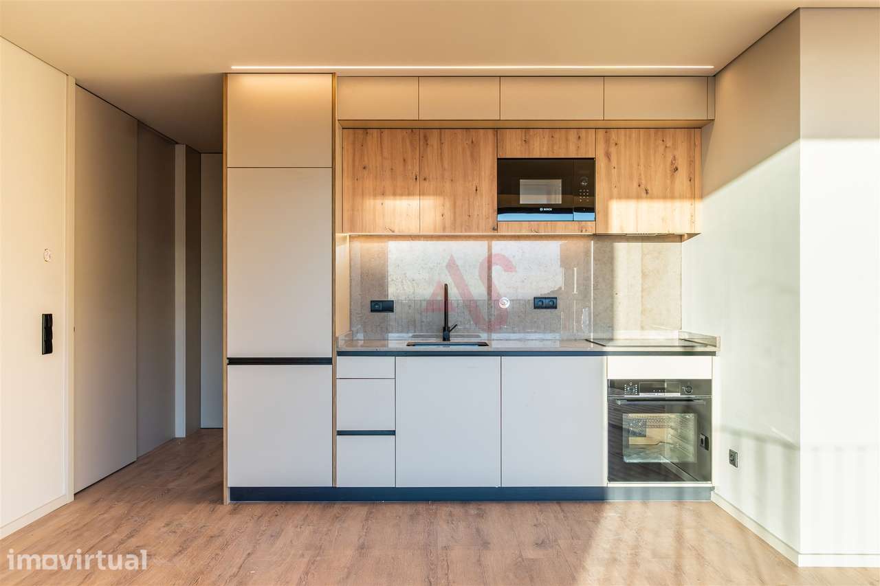 Apartamento T2 inserido no empreendimento Santos Silva em Vila Nova de - Grande imagem: 4/22
