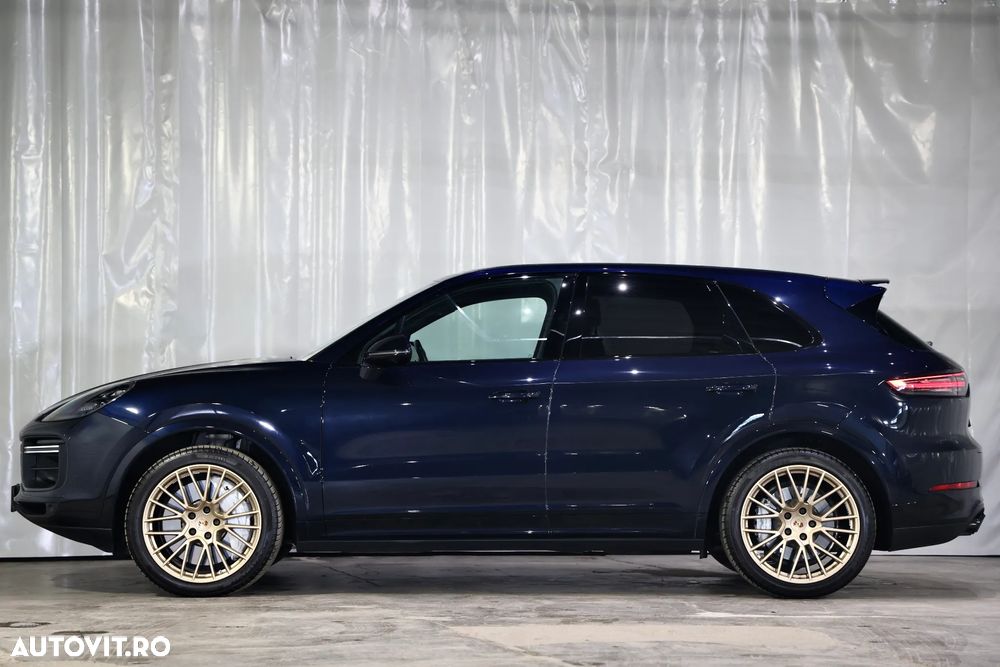 Porsche Cayenne Turbo Tiptronic S - 40