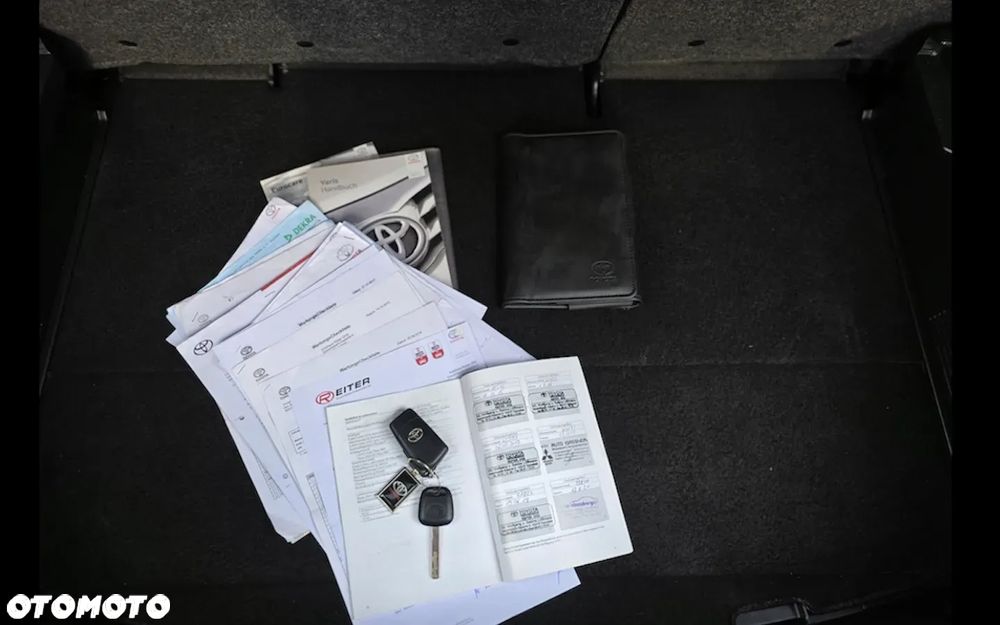 Toyota Yaris 1.33 Selection Platinum - 36