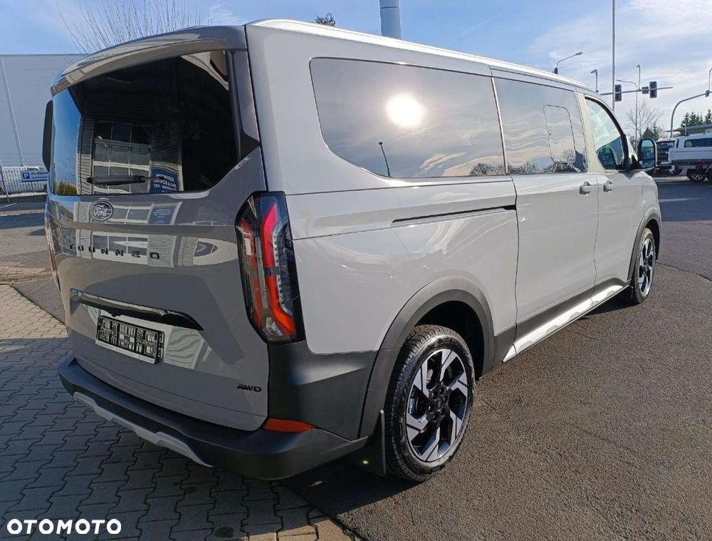 Ford Tourneo Custom - 7