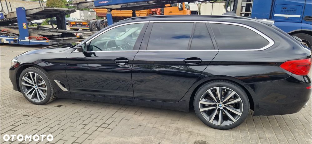 BMW Seria 5 525d Luxury Line sport - 6