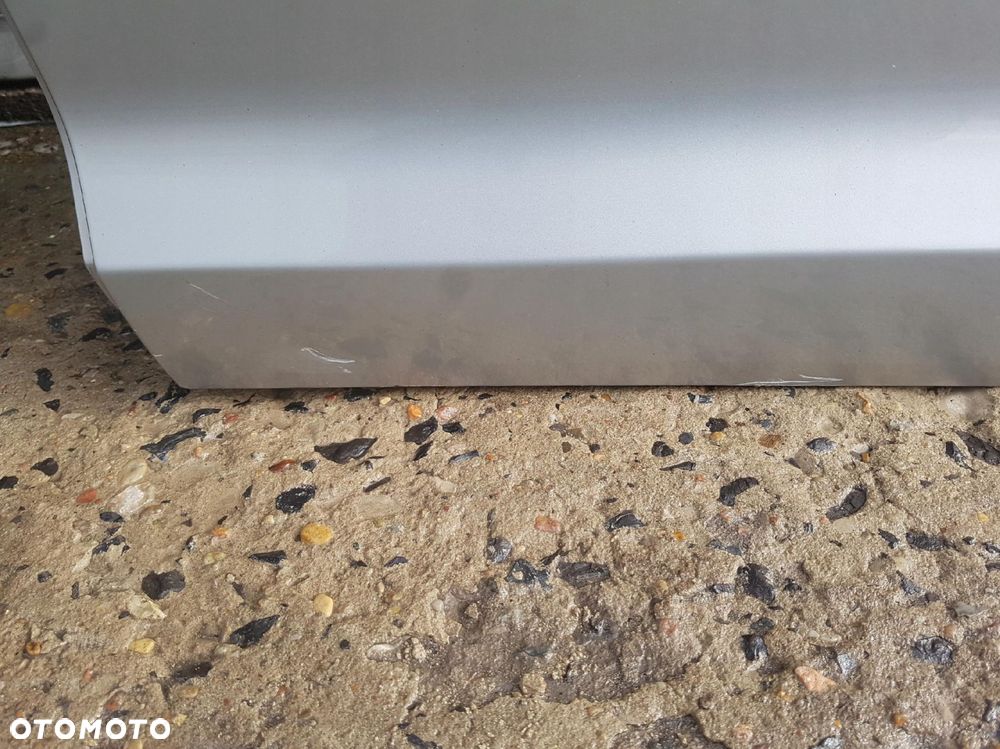 KIA SPORTAGE 3 III 10-15r DRZWI LEWE TYŁ 9S - 3