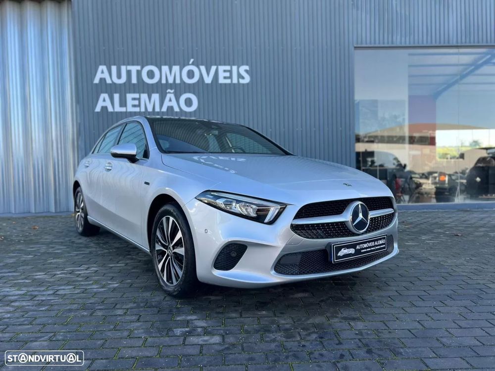 Mercedes-Benz A 250 e Style Plus - 2