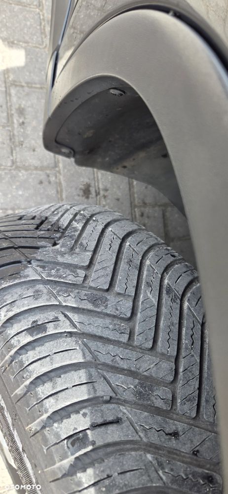 Volkswagen Tiguan - 20