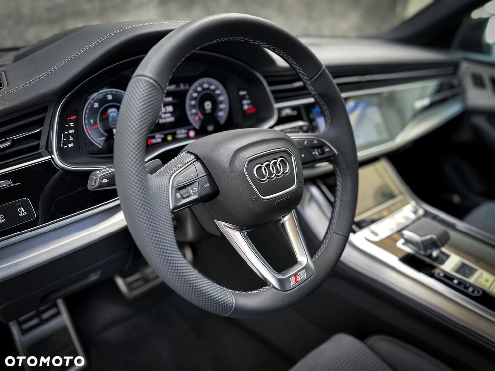 Audi Q8 - 19