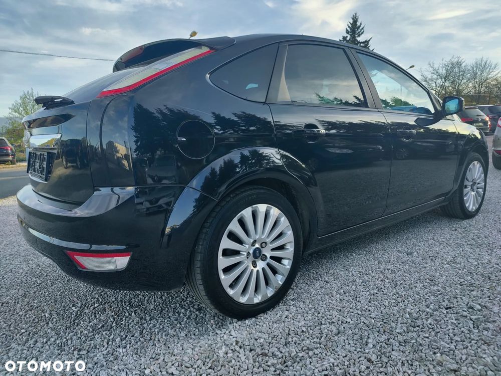 Ford Focus 1.6 Ti-VCT Titanium - 25