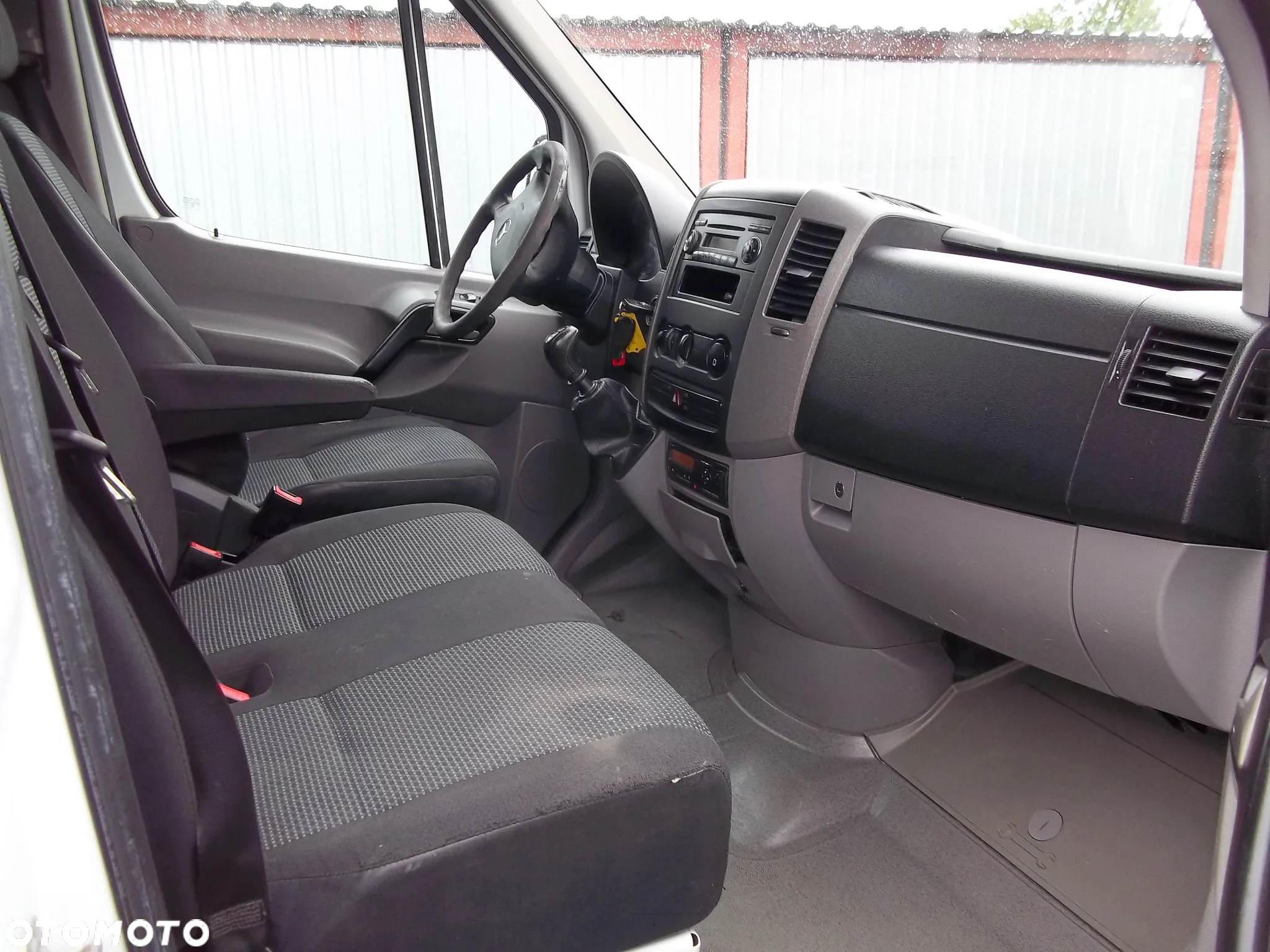 Mercedes-Benz sprinter - 4