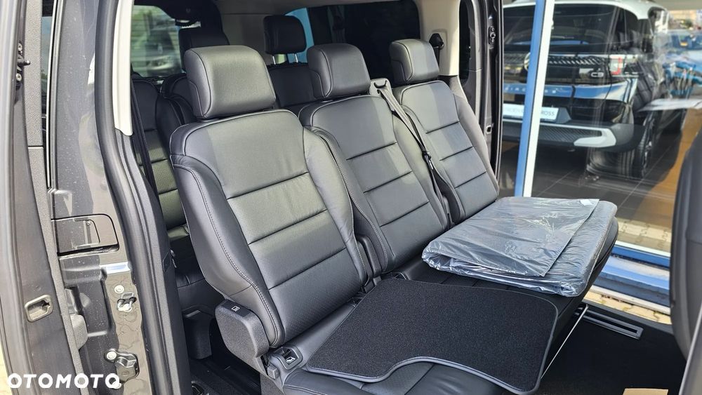 Peugeot Traveller 2.2 BlueHDi Long Business VIP EAT8 - 9
