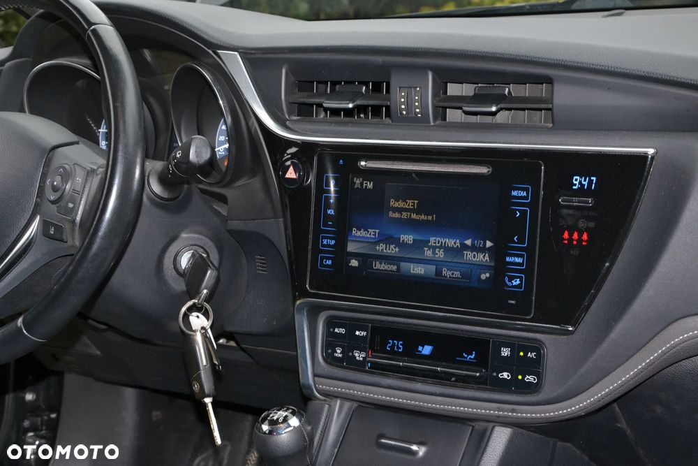 Toyota Auris - 10