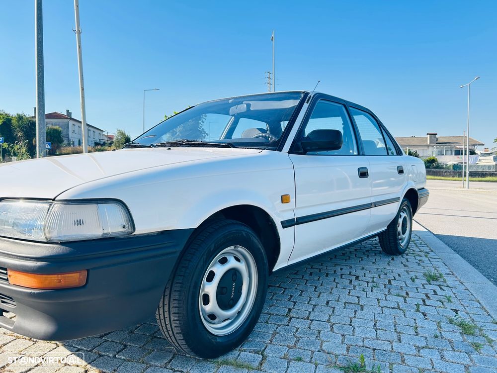 Toyota Corolla Sedan 1.3 XL 12V - 10