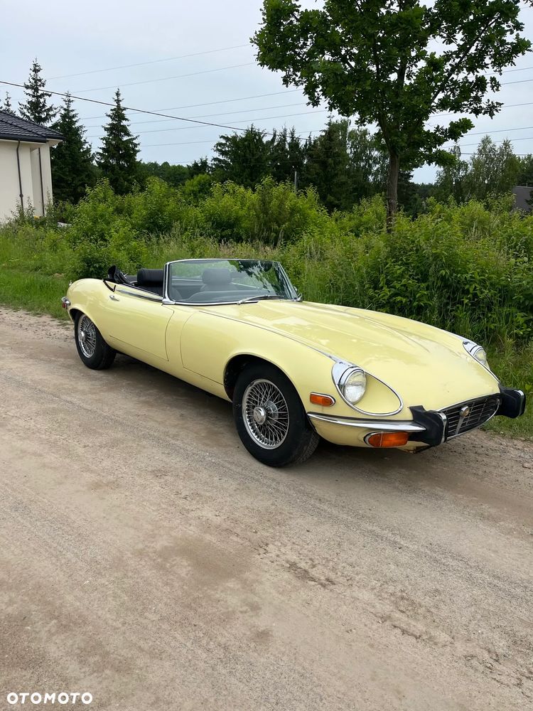 Jaguar E-Type - 1