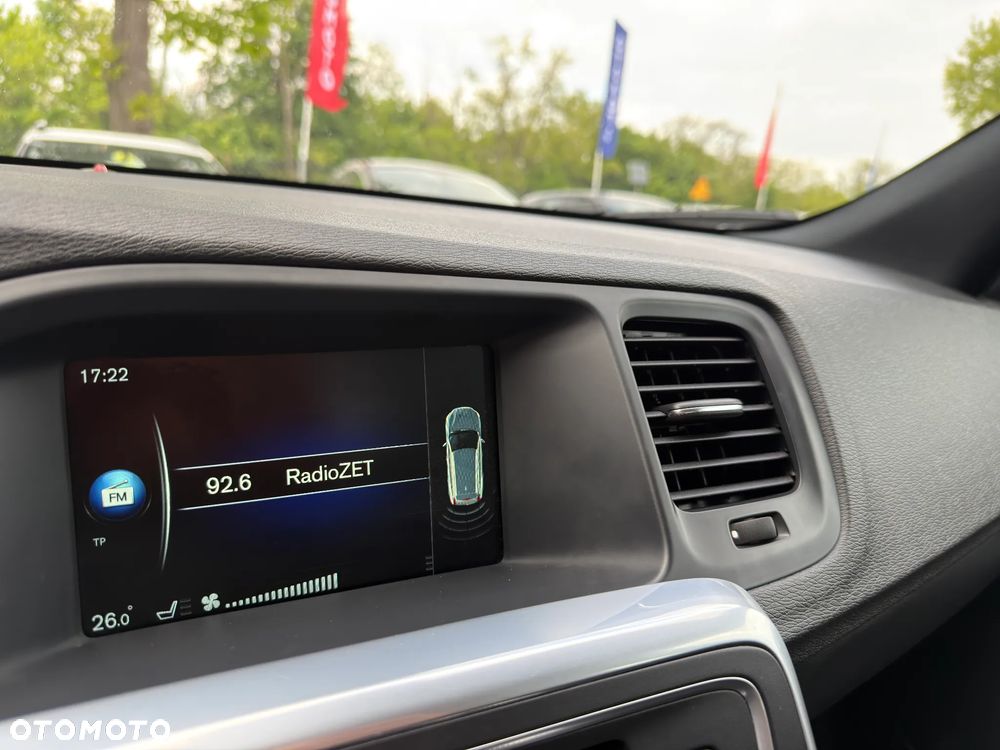 Volvo V60 D3 Drive-E R-Design Momentum - 21